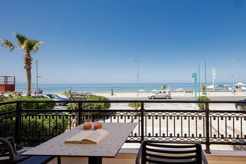 Day, View (from property/room), Balcony/Terrace, Beach, Sea view