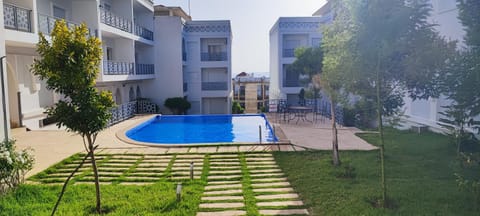 Property building, Spring, Day, Garden, Garden view, Pool view, Swimming pool, Swimming pool