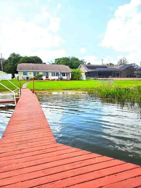 Property building, Spring, Natural landscape, Activities, Lake view