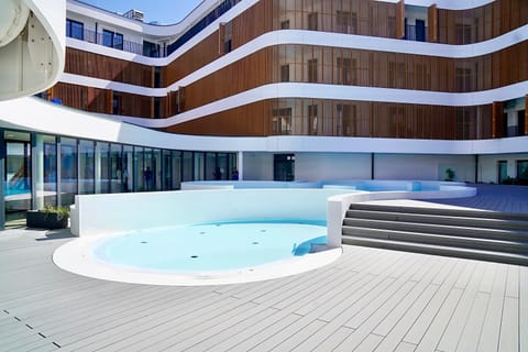 Property building, Swimming pool