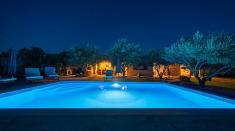 Night, Swimming pool