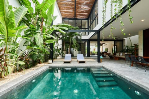 Patio, Garden, Garden view, Pool view, Swimming pool, sunbed