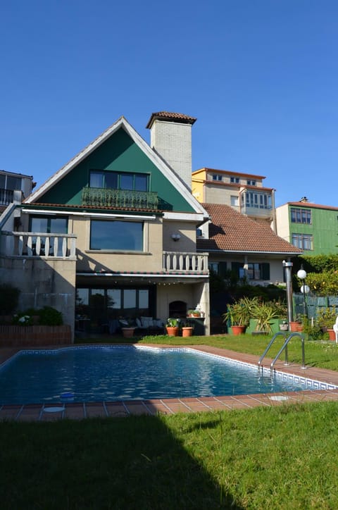 Casa PLAYA SINÁS Villa in O Morrazo