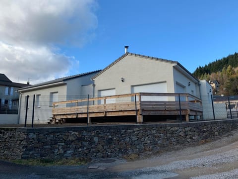 Property building, Day, Natural landscape