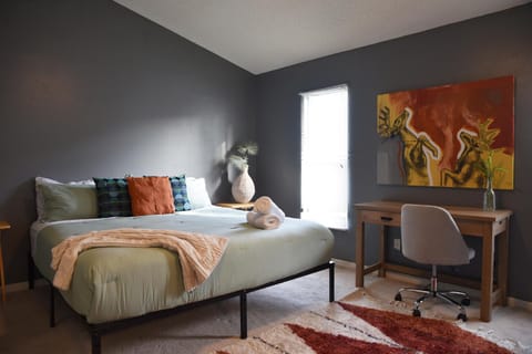 Artisan's Retreat - Poolside Paradise Near Disney House in Four Corners