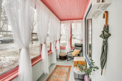 Charming Minneapolis Home with Deck, 5 Mi to Central House in Brooklyn Center