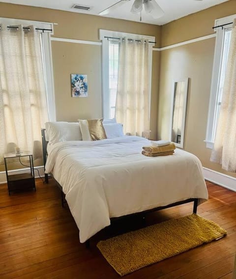 Historical Hideaway at Jacksonville Apartment in Jacksonville