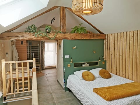 Bed, Bedroom