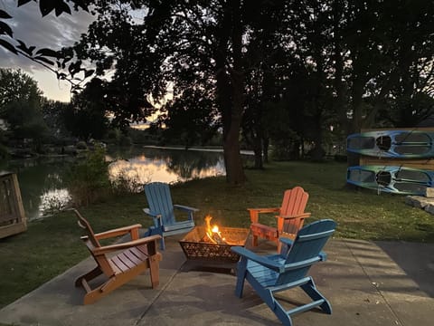 Natural landscape, Garden, Evening entertainment, Lake view, River view, fireplace, sunbed