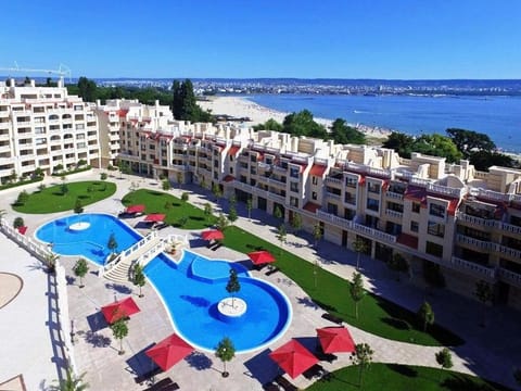 Day, Natural landscape, Beach, City view, Pool view, Swimming pool, sunbed