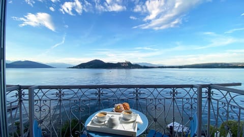 FWL Romance on the Lake - Panorama Apartment in Arona