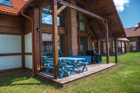 Biały Bez Ostoja Bukowo Apartment in Pomeranian Voivodeship