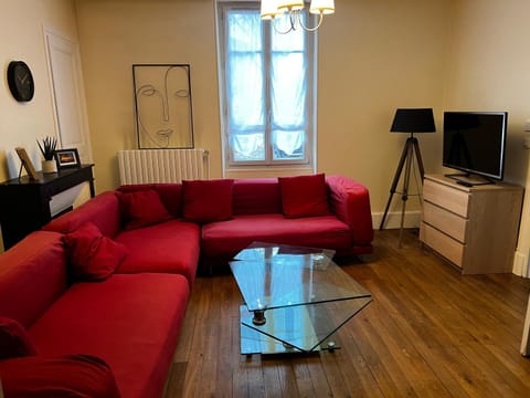 Magnifique F4 pour 11 personnes à moulins Apartment in Moulins