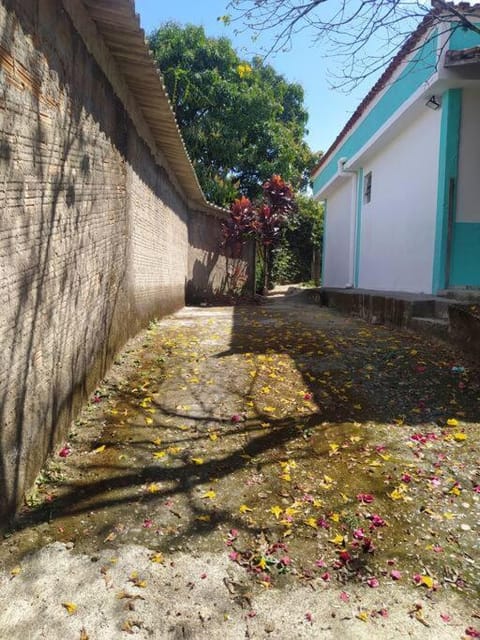 Casa espaçosa com Piscina e Churrasqueira em Penedo House in Resende