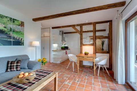Spring, Winter, Summer, Living room, Autumn