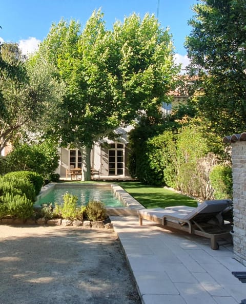 Property building, Garden, Garden, View (from property/room), View (from property/room), Garden view, Garden view, Pool view, Pool view, Swimming pool, Swimming pool