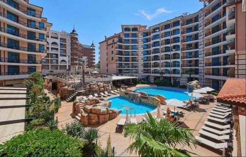 Pool view, Swimming pool