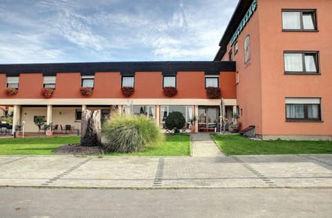 Property building, Day
