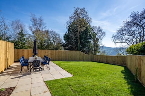 Garden, Dining area, Garden view