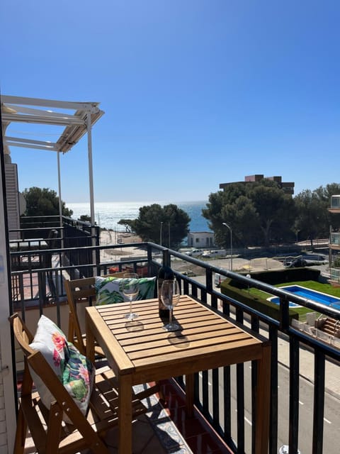 Natural landscape, View (from property/room), Balcony/Terrace, Sea view