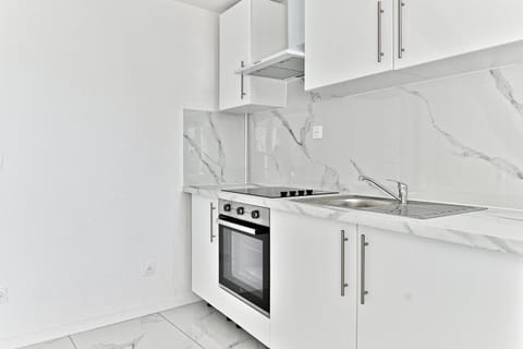 Kitchen or kitchenette, pet friendly