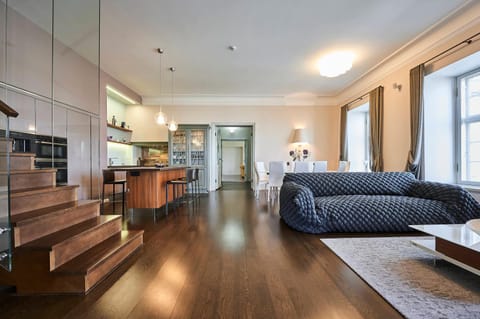 Kitchen or kitchenette, Living room, Seating area