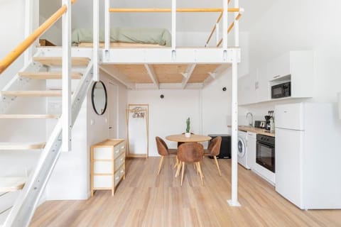 Lille Bel appartement Cosy avec Mezzanine Apartment in Lille