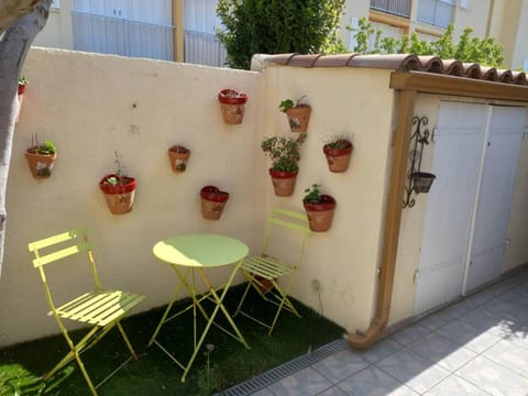 Patio, Spring, Day, View (from property/room), Balcony/Terrace, Garden view