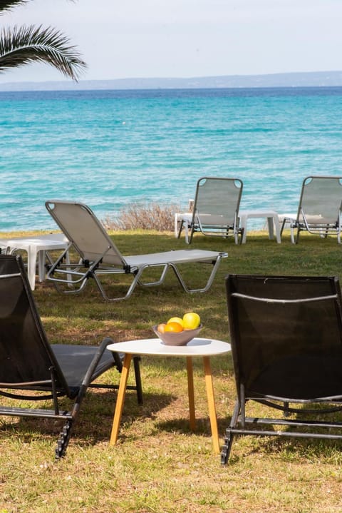 Beach, Sea view, sunbed