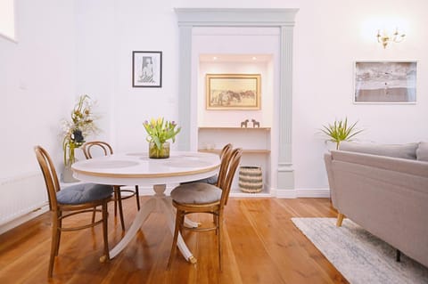Living room, Seating area, Dining area