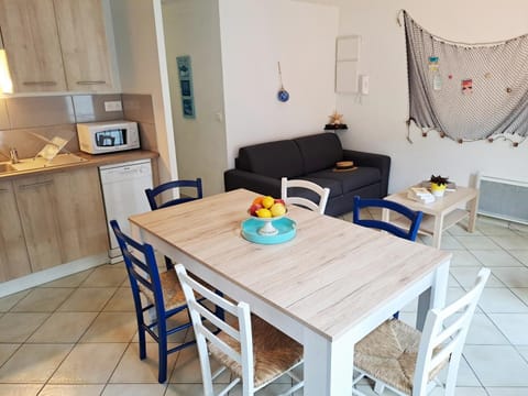 Living room, kitchen