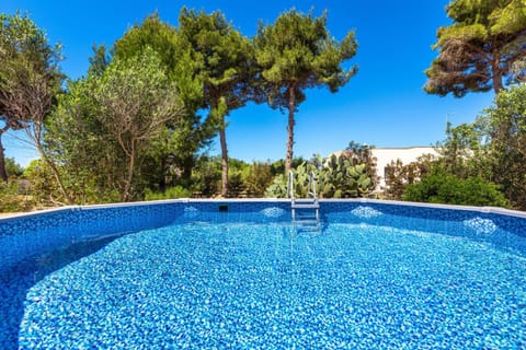 Day, Garden, Garden view, Pool view, Swimming pool, sunbed