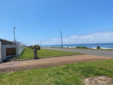 Neighbourhood, Natural landscape, Sea view
