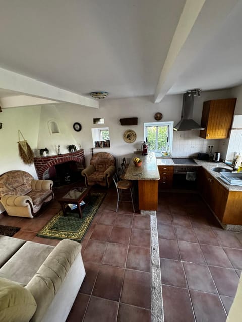 Shakti Rio Mino Eiras, O Rosal House in Viana do Castelo District, Portugal