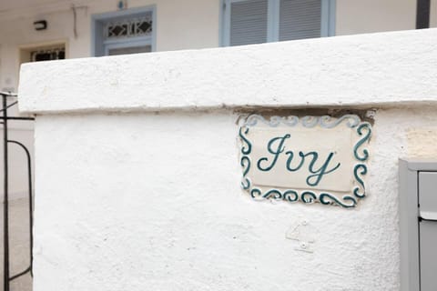 GhadiraBay seafront with sea views by Homely Apartment in Malta