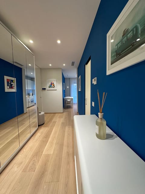 Living room, Internal: Not applicable to any particular room