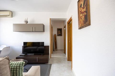 Cozy Apt In Cornella 2 Mins From The Metro Apartment in Barcelona