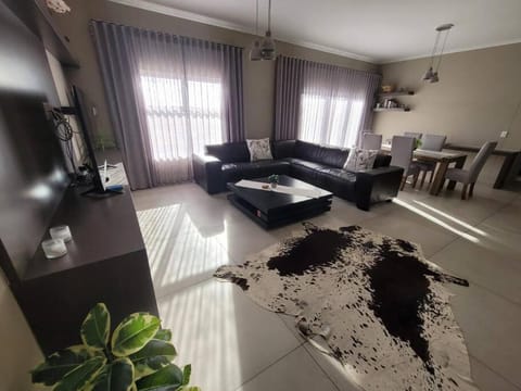 TV and multimedia, Seating area