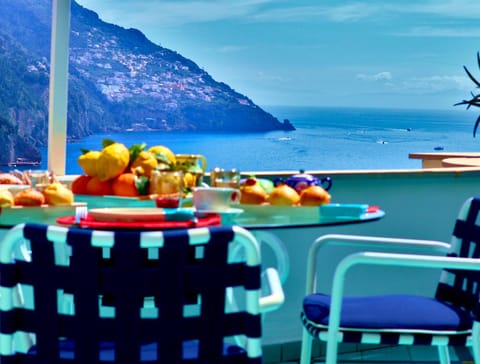 City view, Landmark view, Sea view, Quiet street view