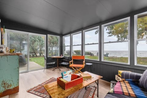 Hickory on the Lake , A stunning getaway on Lake Winnebago House in Oshkosh