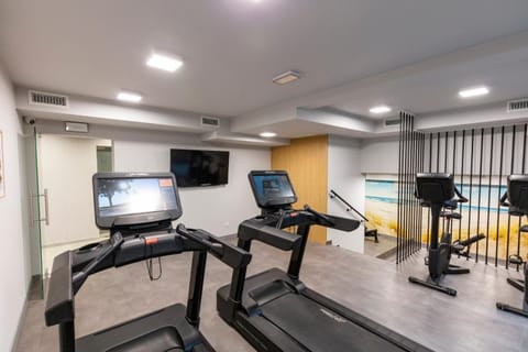 Property building, TV and multimedia, Spa and wellness centre/facilities, Fitness centre/facilities
