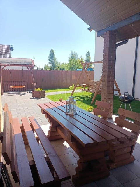 BBQ facilities, View (from property/room), Balcony/Terrace, Seating area