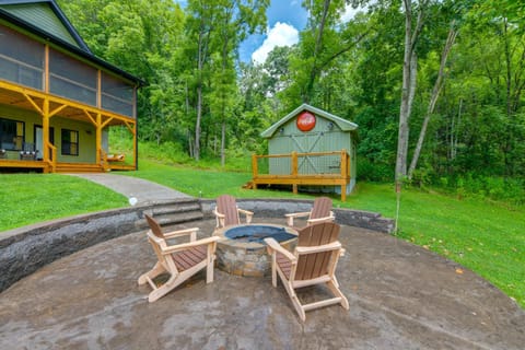 Serene Canton Vacation Rental with Mountain Views House in Buncombe County