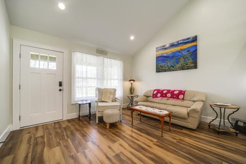 Serene Canton Vacation Rental with Mountain Views House in Buncombe County