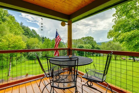 Serene Canton Vacation Rental with Mountain Views House in Buncombe County