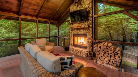 Bigfoot of Blue Ridge House in Blue Ridge Lake