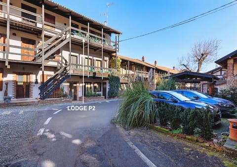 Property building, Street view, Parking