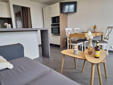 La cabine du Port, cosy, vue mer, plage à 100m Cabin in Trégunc