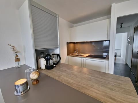 La cabine du Port, cosy, vue mer, plage à 100m Cabin in Trégunc