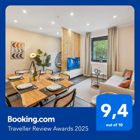 TV and multimedia, Living room, Seating area, Dining area, Evening entertainment, Breakfast, Lunch, Dinner, Certificate/Award